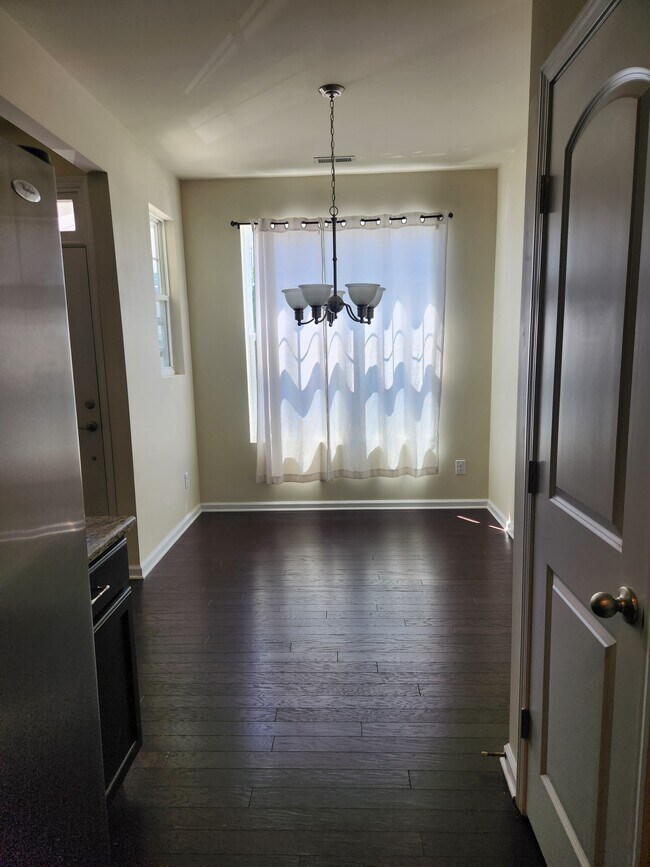 Foto del edificio - 7224 Terregles Dr