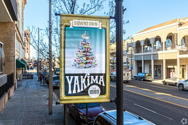 Downtown Yakima has a plethora of of boutiques and great eateries.