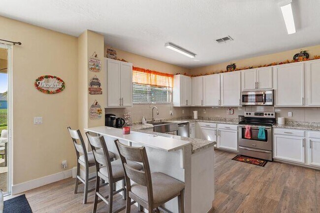 Foto del edificio - 738 SW Dalton Cir