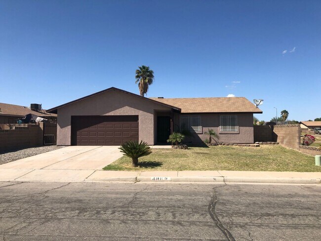Building Photo - Remodeled 4 bedroom For Rent