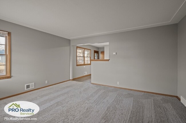 Building Photo - 4359 7th St NE