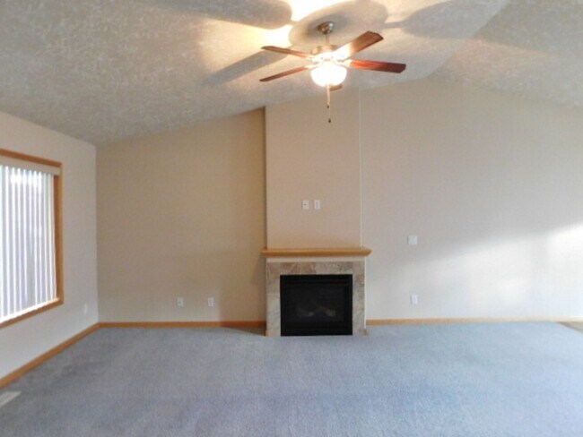 Foto del edificio - 3Bd/2Ba Single Story House - Available Soon!