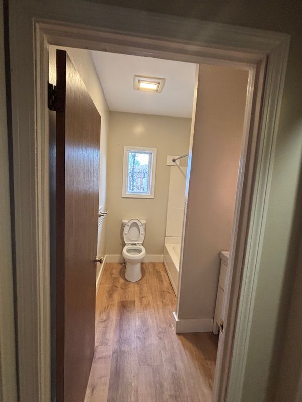 Foto del edificio - 74 Boston Post Rd