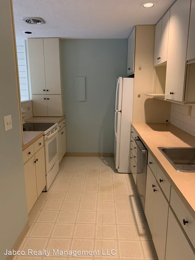 Foto del edificio - 3 br, 1 bath House - 806 Torrey Lane