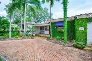 Foto del edificio - 3 br, 2 bath House - 1250 Medina Ave