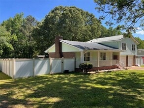 Building Photo - 2768 Majestic Cir