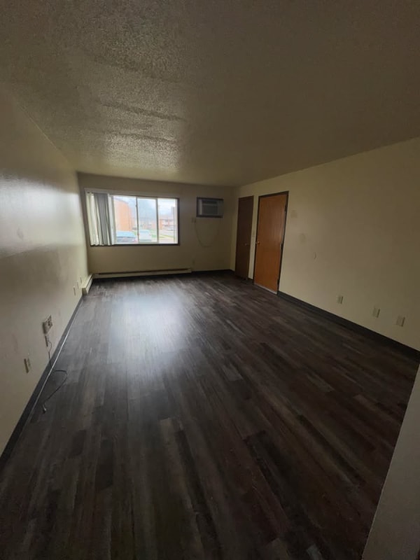 Foto del edificio - 1816 Logan St