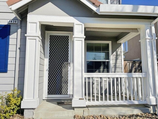 Building Photo - 1436 Bello Dr