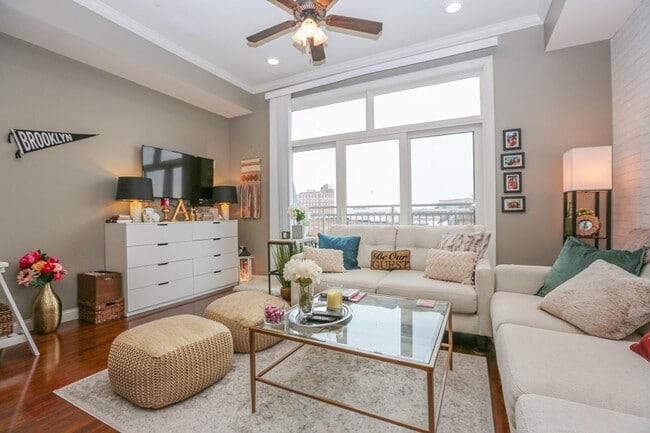 Interior Photo - Lofts on Broadway Apartments