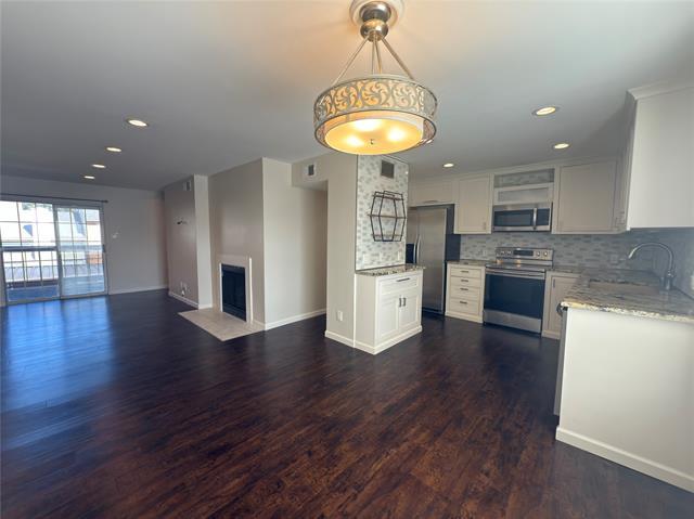 Foto principal - 12480 Abrams Rd