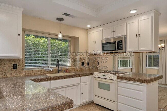 Building Photo - 345 Denali Dr