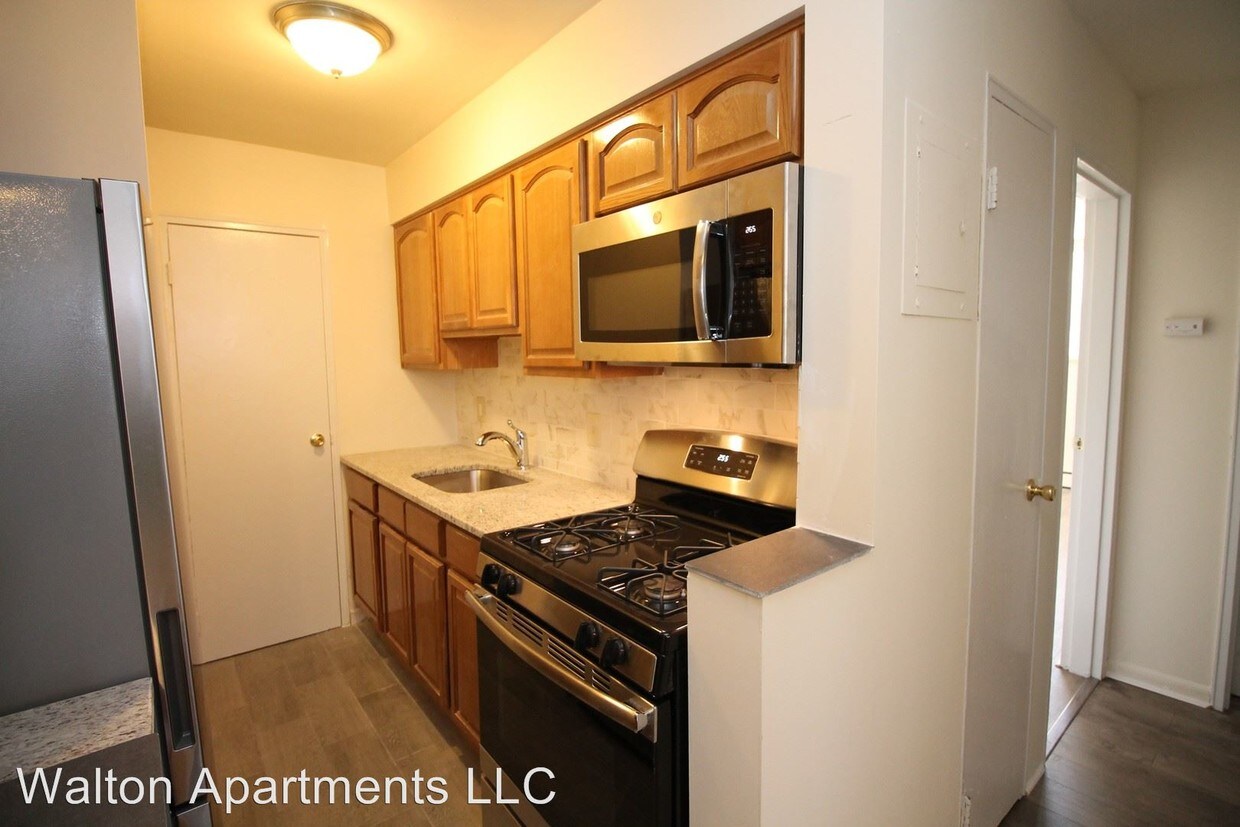 Foto principal - 1266-1268 Clinton Pl