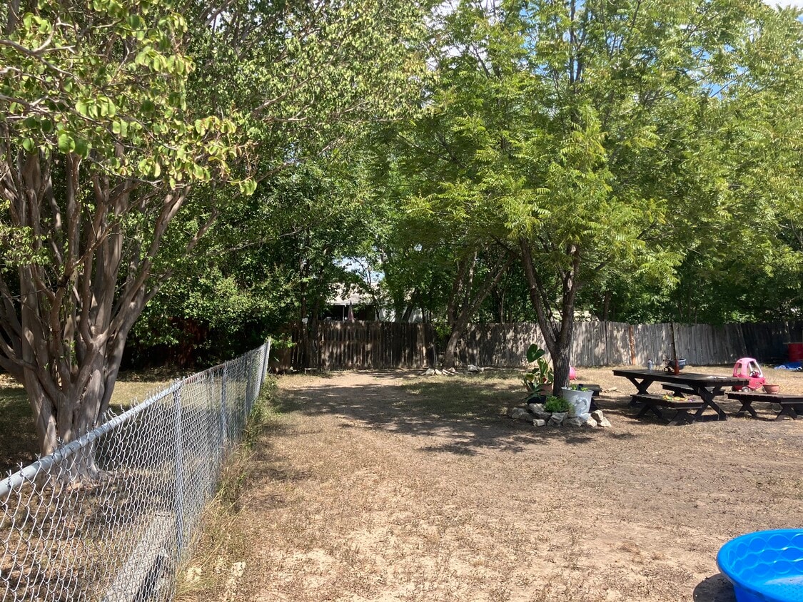 Huge Back Yard - 3407 Alan Shepard Dr