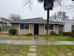 Building Photo - 303-1-3 Riverside Ave