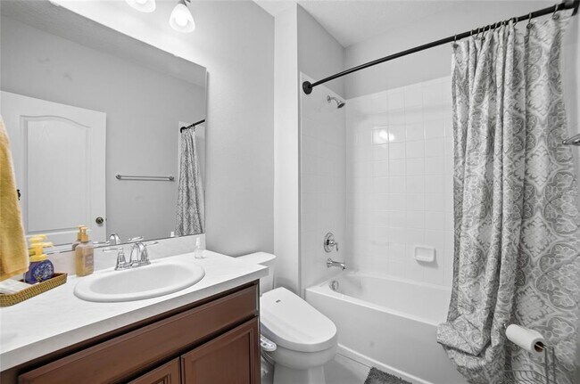 Building Photo - 1461 Clear Brook Pl