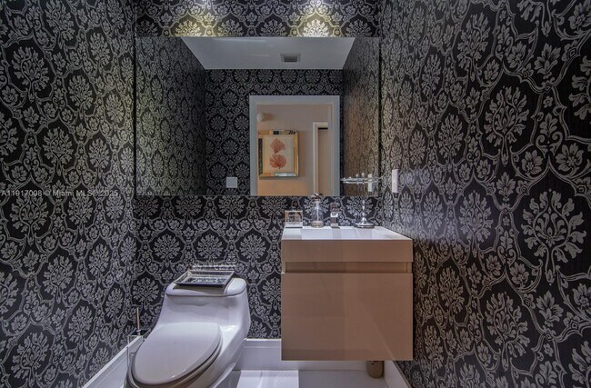 Foto del edificio - 3340 NE 190th St