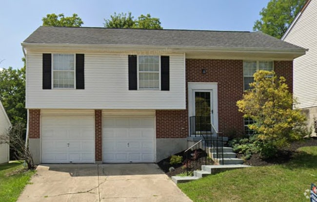 Building Photo - 915 Venetian Ter