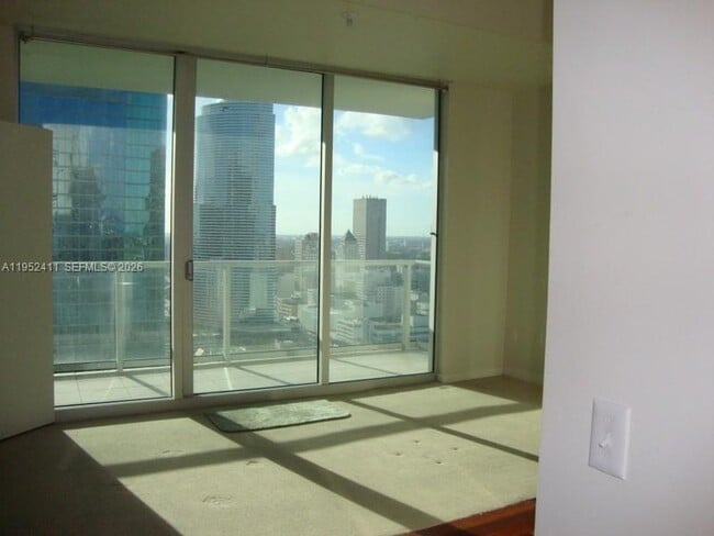Building Photo - 300 S Biscayne Blvd