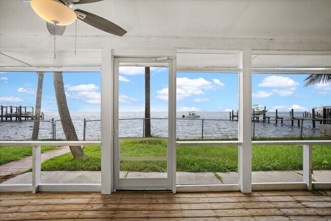 Foto del edificio - 3943 Bayshore Blvd NE