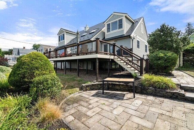 Building Photo - 17 Halvorsen Ave