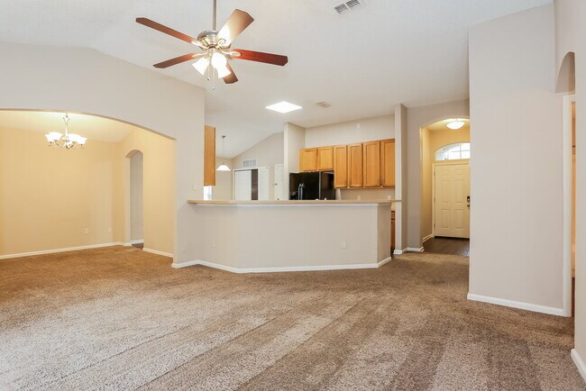 Foto del edificio - 1608 Guardian Dr