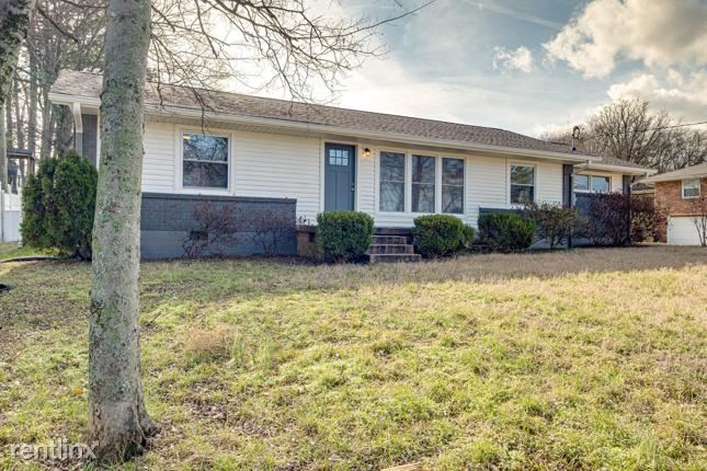 Building Photo - 4 br, 2 bath House - 113 i Shevel Dr