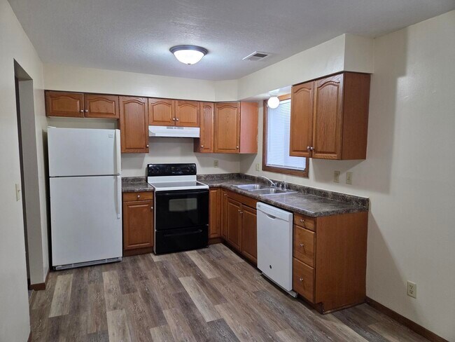 Foto del edificio - 4313 80th Ave N