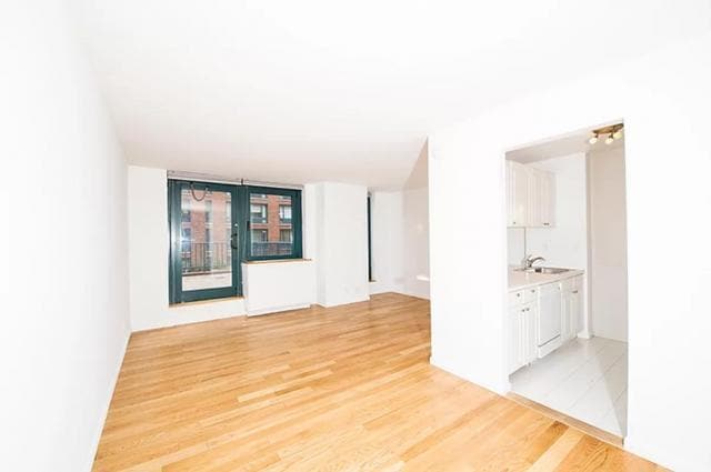 Foto del edificio - 0 bedroom in New York NY 10003