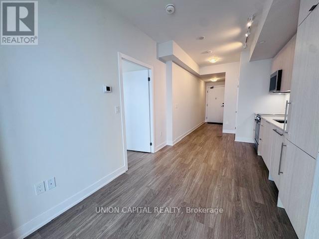 Building Photo - 4130 Parkside Village Dr