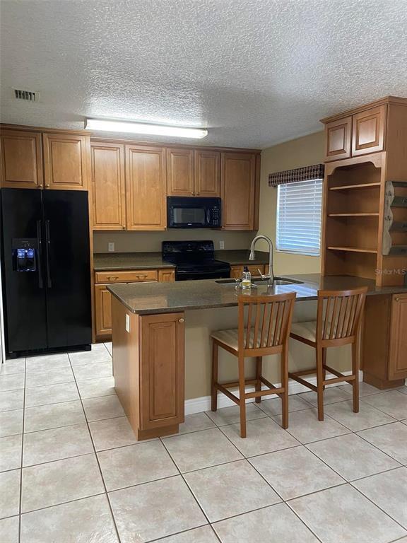 Foto del edificio - 1140 Juniper Ct