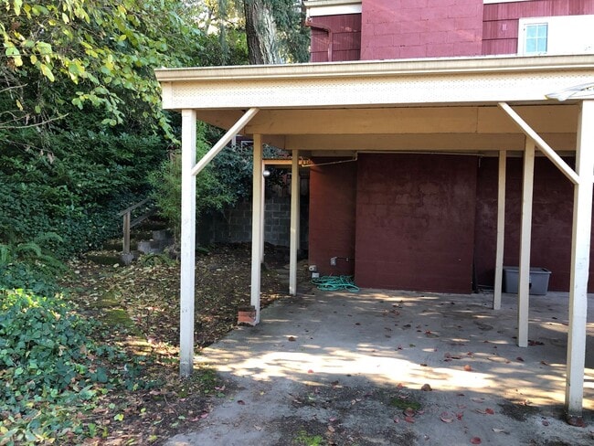 Building Photo - Cute one bedroom apartment!