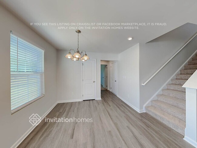 Building Photo - 3015 Bouquet St