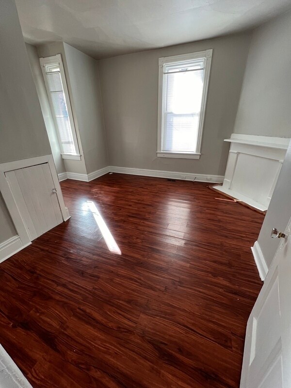 Building Photo - 2610 4th Ave