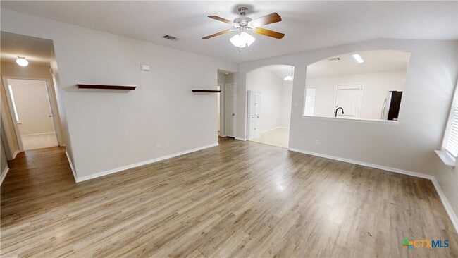 Foto del edificio - 6204 Griffith Loop