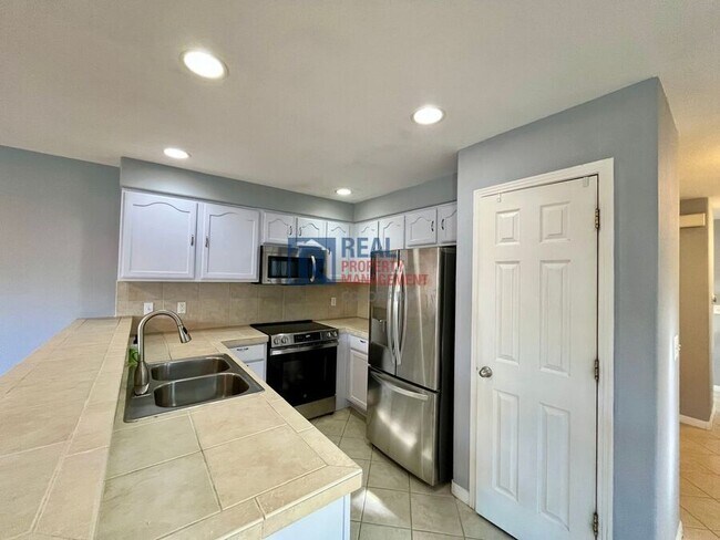 Foto del edificio - 5304 Stuart St