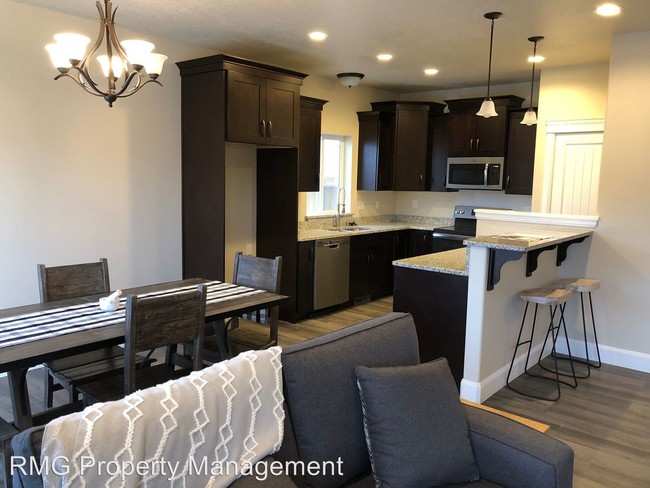 Building Photo - 5 br, 3.5 bath House - 2897 Copper Trail