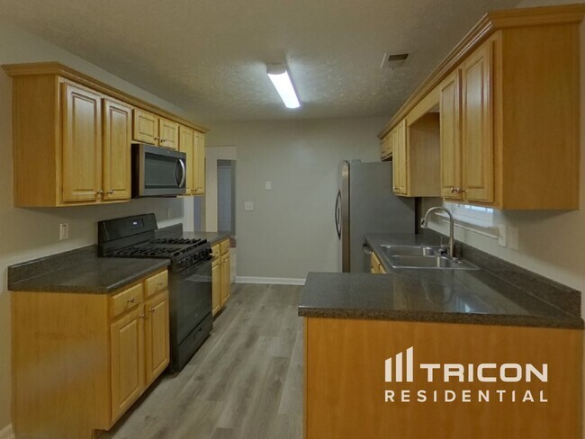 Foto del edificio - 9521 Lakeview Rd