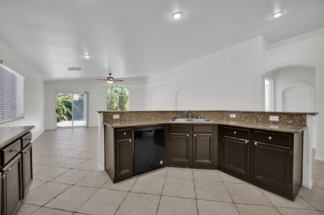 Foto del edificio - 1542 Misty Sky Dr