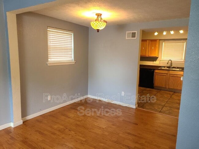Photo - 3228 Dunnbury Ct Townhome
