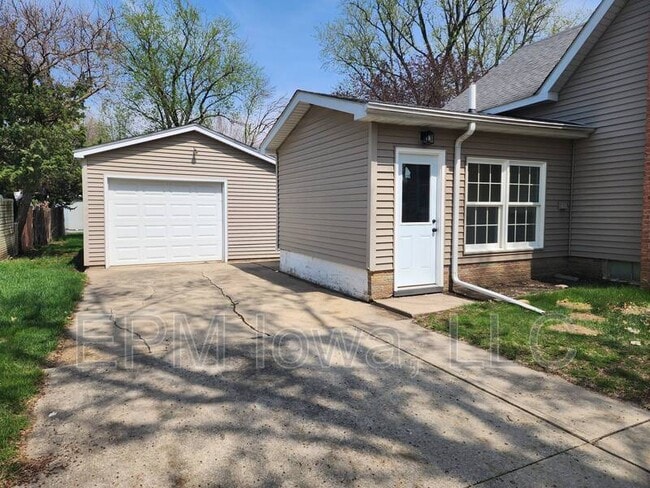 Foto del edificio - 608 6th St NW