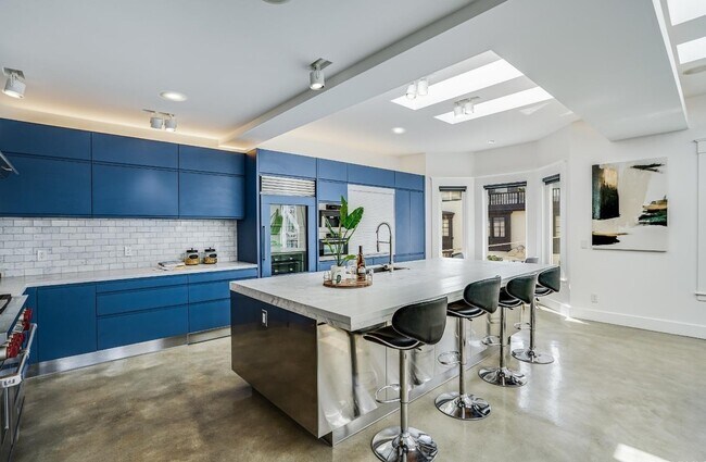 Foto del edificio - 2900 Pierce St