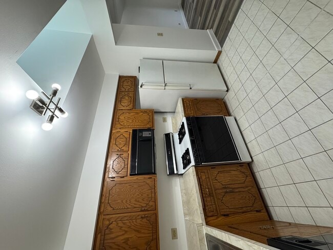 Building Photo - 4535 Rumsey Ave