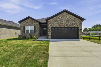 Building Photo - 845 Poplar Log Dr