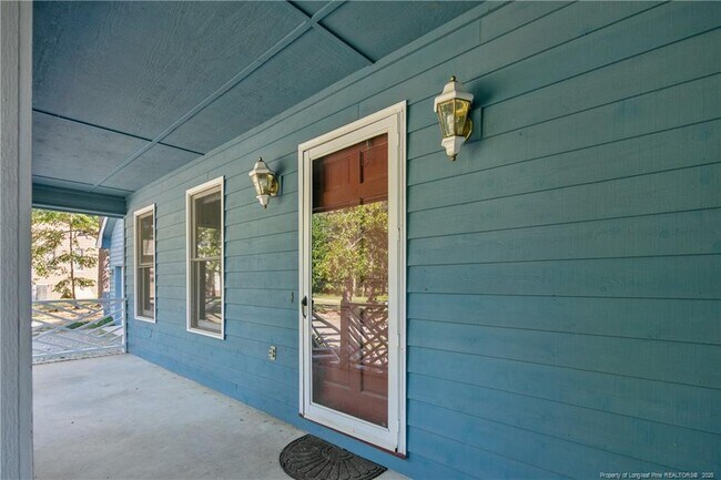 Building Photo - 81 Ravens Wood Cir