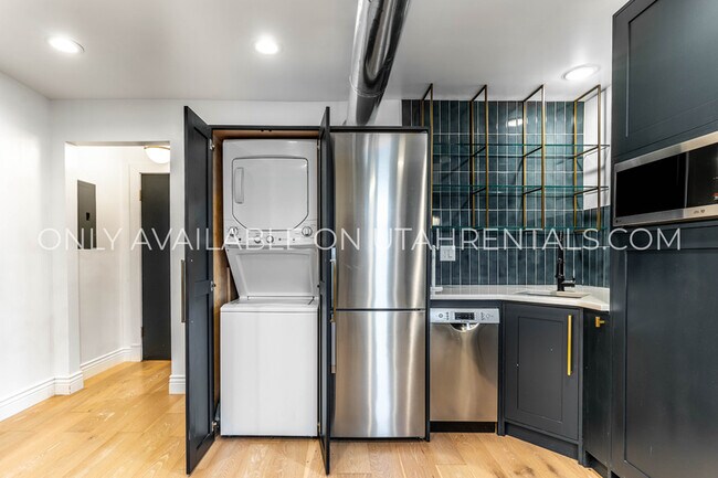 Foto del edificio - 276 E Broadway