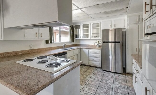 Building Photo - Charming 3-Bed/2-Bath Single-Story Home In Hemet!