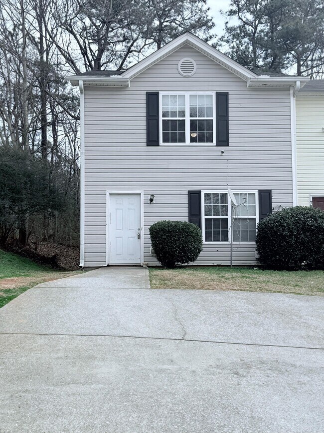 Building Photo - 7265 Crestside Dr