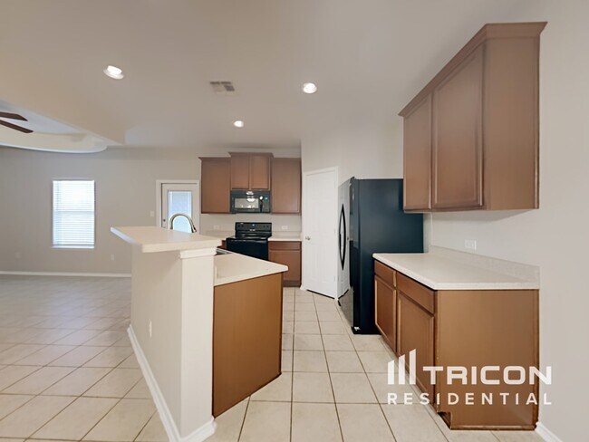 Building Photo - 3802 Bogie Way