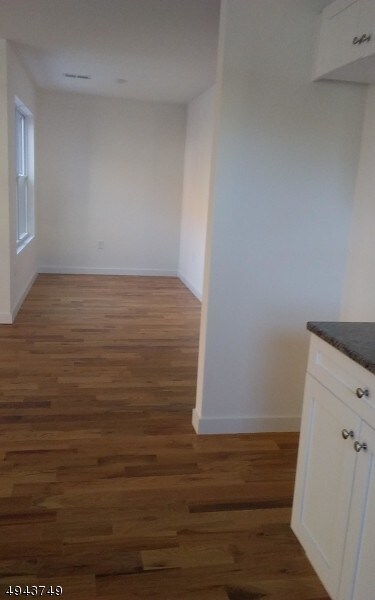 Building Photo - 474 4th Ave W