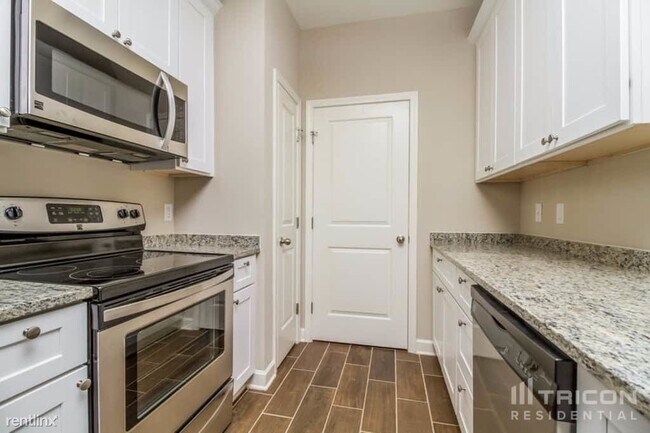 Foto del edificio - 2175 Cason Ln